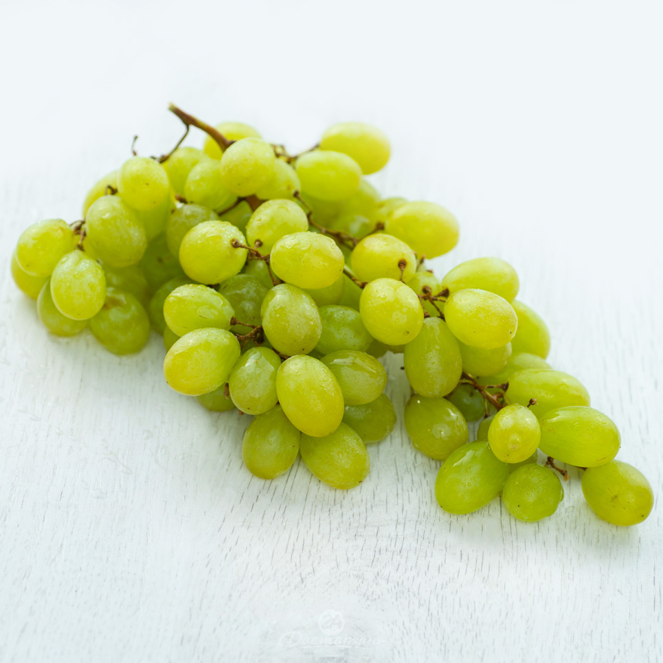 Виноград зеленый Африка