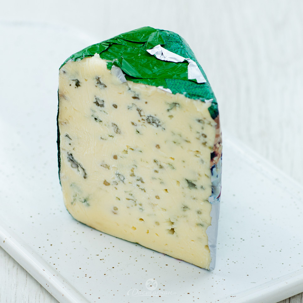 Сыр Galbani с голубой плесенью 62%