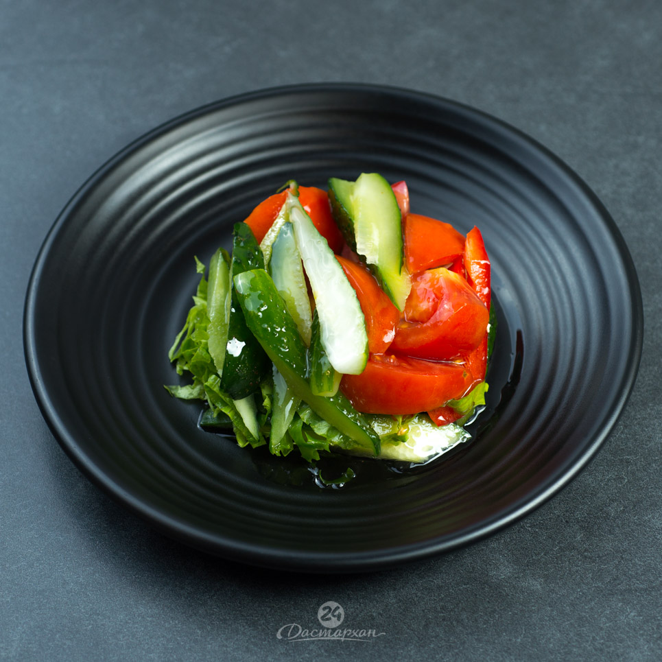 Салат Свежие овощи с маслом