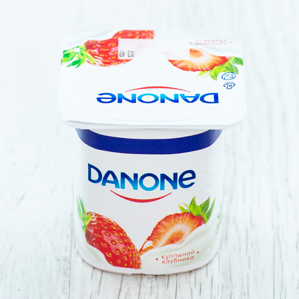 Йогурт Danone клубника 120г