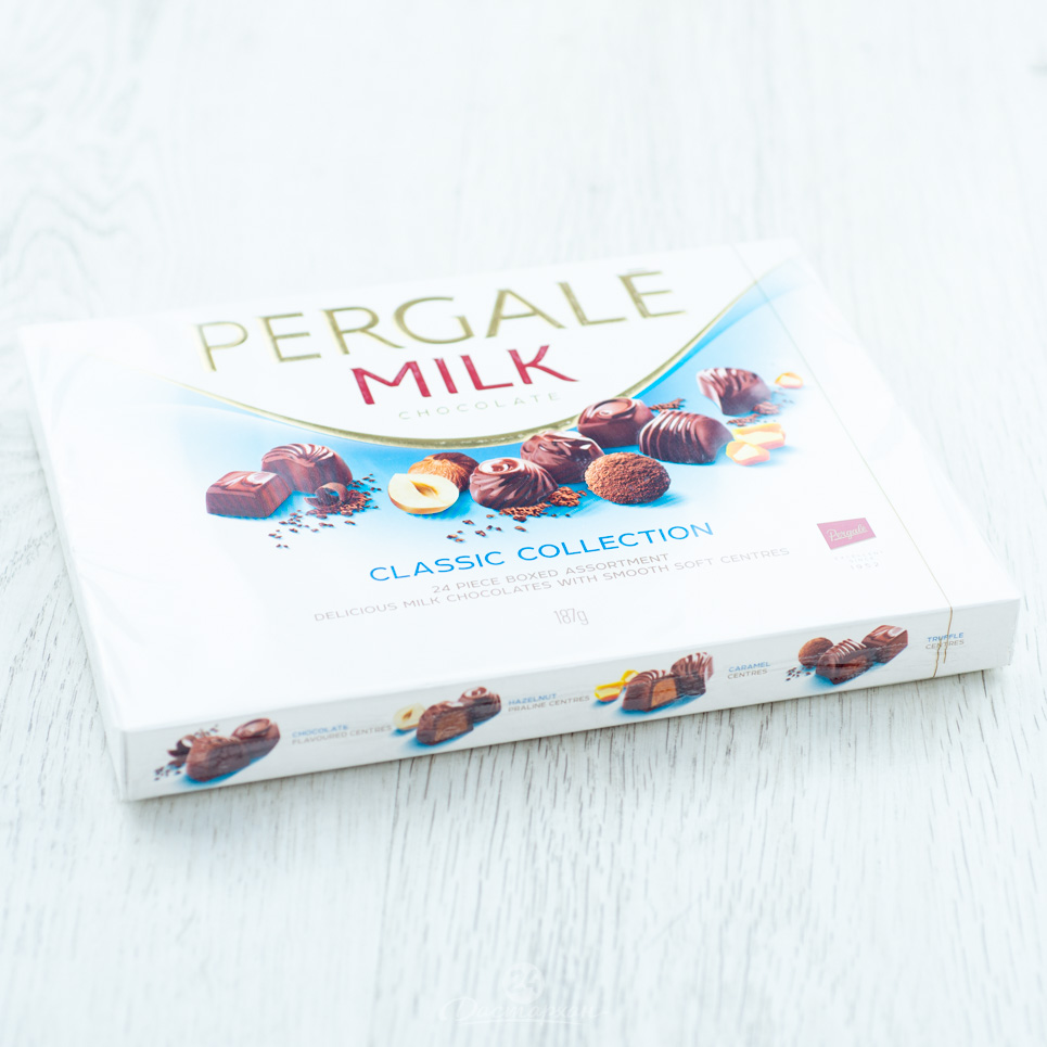 Конфеты Pergale Зимняя коллекция Домики молочный шоколад (съемный конверт) 187г