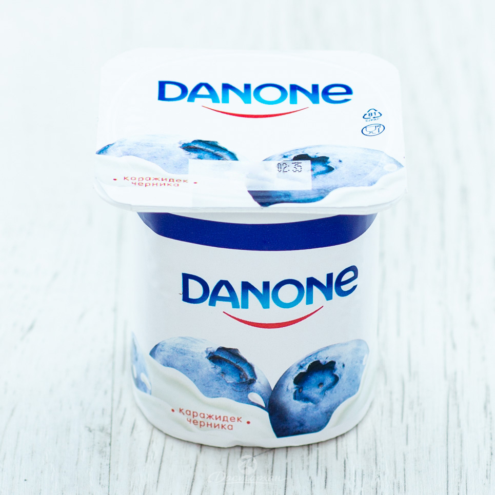 Йогурт Danone Черника 120г